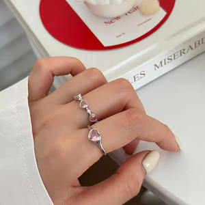 แหวนเพทายสีช<span class=keywords><strong>ม</strong></span>พูสุดเท่น่า<span class=keywords><strong>รัก</strong></span>ล้อมรอบด้วยหัวใจเพทายหลายดวง S925วงแหวนเปิดสีเงินสเตอร์ลิงไ<span class=keywords><strong>ม</strong></span>่<span class=keywords><strong>ซี</strong></span>ดจาง - Product Image 3