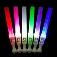 Fournitures en vrac personnalisées Baguette courte fluorescente à LED phosphorescente Bâtons de concert en direct Matériau plastique