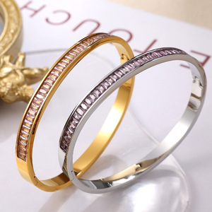 Pulsera de Cristal para Mujer, Tono Dorado, con Incrustaciones de Diamantes de Imitación, para Uso Diario - Product Image 3