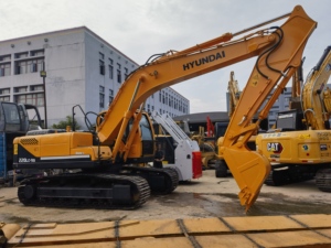 Excavadora de cadenas Hyundai 220LC-9S de 22 toneladas usada, barata, de segunda mano, en oferta, máquina de construcción - Product Image 3