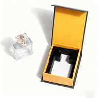 Boîte cadeau rigide en papier magnétique avec laminage mat personnalisé, design jaune vif avec insert en mousse EVA pour l'emballage de parfums et de fragrances