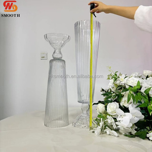 Vase en verre transparent de style moderne, grand centre de table, vase de luxe pour mariage, support de fleurs pour décoration d'événements - Product Image 1