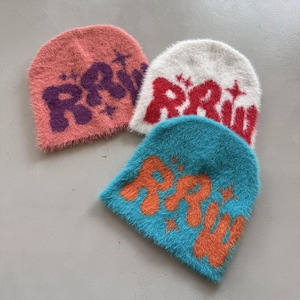 Haute qualité en gros Logo personnalisé femmes chaud Y2K Beanie chapeaux floue Mohair bonnets pour l'hiver tricoté lettre crâne casquette - Product Image 3