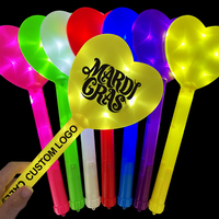 Baguette lumineuse LED en forme de cœur pour fête, concert, accessoires de soutien fluorescent, cadeau pour concerts