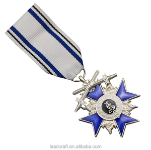 Médaille en métal personnalisée OEM en alliage de zinc émaillé de première <span class=keywords><strong>classe</strong></span> Médailles de la victoire moulées avec ruban - Product Image 3