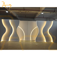 Décor de Scène de Mariage Moderne Personnalisé pour Événements, Forme Vague Blanche en Acrylique PVC 3D avec Lumière LED