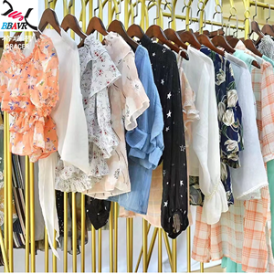 เสื้อผ้าไหมผู้หญิงสำหรับฤดูร้อน คุณภาพสูง สไตล์เกาหลี มือสอง ขายเป็นมัด - Product Image 1