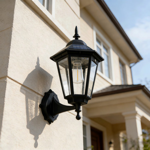 Lámpara Solar Rústica de Pared para Exteriores con Sensor de Movimiento, Lámpara de Jardín Vintage para Villa - Product Image 2