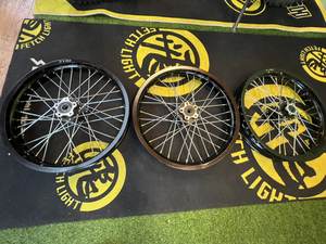 Nuevo Juego de Ruedas Sur Ron Ultra Bee 21 18 de Aluminio 6061 T6 con Llanta de Aleación CNC para Motocicleta Eléctrica Todoterreno - Product Image 5