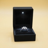 Boîte à bijoux de luxe pour collier, boucles d'oreilles, bracelet, emballage de bijoux pour petites entreprises avec lumière LED