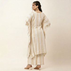 Robe Kaftan Tissée Élégante pour Femme avec Bordure à Pompons, Col en V, Manches Courtes, Kaftan Empire Tissé à la Main avec Perles et Broderies - Product Image 1