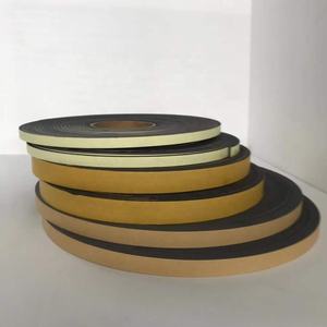 Bande d'étanchéité en mousse d'<span class=keywords><strong>isolation</strong></span> <span class=keywords><strong>thermique</strong></span> Bande éponge en caoutchouc auto-adhésive Nbr Rubans en mousse de caoutchouc Pvc - Product Image 4