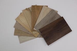 กาวติดพื้นไวนิล LVT สีอ่อนสะท้อนแสง ลายไม้สไตล์เกาหลี สำหรับตกแต่งภายในให้สว่างสดใส ประหยัดพลังงาน - Product Image 4