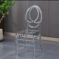 Chaises en acrylique transparentes empilables de luxe pour hôtel, mariage, événements, avec coussins