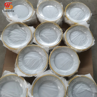 Assiette de présentation ronde transparente de 13 pouces avec bord doré pour mariage, vente en gros