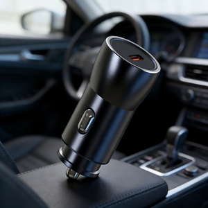 <span class=keywords><strong>Chargeur</strong></span> de voiture <span class=keywords><strong>portable</strong></span> à charge rapide de type C en alliage d'aluminium PD 30W à bas <span class=keywords><strong>prix</strong></span> pour tablette, appareil photo, montre intelligente - Product Image 6