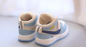 2025 otoño niños deportes suela blanda transpirable ligero Bebé niños niñas Casual <span class=keywords><strong>baloncesto</strong></span> <span class=keywords><strong>zapatillas</strong></span> de correr - Product Image 4