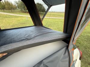 Tente <span class=keywords><strong>de</strong></span> <span class=keywords><strong>toit</strong></span> rigide en aluminium pour camping en plein air, tente <span class=keywords><strong>de</strong></span> <span class=keywords><strong>toit</strong></span> triangulaire pour voiture 4x4 <span class=keywords><strong>avec</strong></span> échelle - Product Image 4