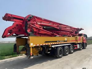 Camion pompe à béton d'occasion de fabrication chinoise Sany Diesel 8x4 avec moteur, distance de transport de 37m à 72m - Product Image 3