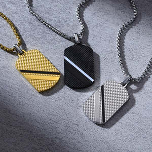 Collier pendentif géométrique en acier inoxydable personnalisé avec gravure de nom, modèle 2026, pour hommes, vente en gros fabricant - Product Image 1