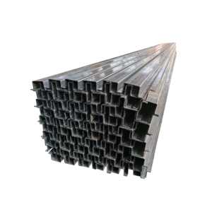 Profilé <span class=keywords><strong>en</strong></span> acier galvanisé <span class=keywords><strong>en</strong></span> forme de C, <span class=keywords><strong>dimensions</strong></span> du profilé <span class=keywords><strong>en</strong></span> <span class=keywords><strong>U</strong></span>, acier galvanisé <span class=keywords><strong>en</strong></span> forme de C, profilé <span class=keywords><strong>en</strong></span> <span class=keywords><strong>U</strong></span> pour câbles, 24 GB706, plié à froid - Product Image 1