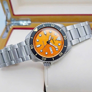 Reloj Mecánico Deportivo Seikot <span class=keywords><strong>5</strong></span> para Hombre, 42.5mm, Naranja, Calendario, Esfera Luminosa, Correa de Acero Inoxidable, SRPD59K1, Venta al Por Mayor - Product Image 3
