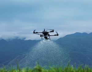 DJ T70 Series Agricultural Unmanned Aerial Vehicle 65 kg Lifting DB1580 Intelligent Flight Battery DJ Agras T70 Sprayer <b>Dron</b> - Product Image 6