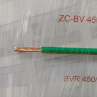 Câble électrique flexible en cuivre H07V-R 450/750V, isolé en PVC, multibrins, norme industrielle IEC 60227, fourni par l'usine