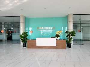 Berceau pour bébé en métal avec base antidérapante et pieds en caoutchouc pour une meilleure adhérence au sol, lit bébé multifonctionnel pour la salle de bain et l'hôpital - Product Image 6