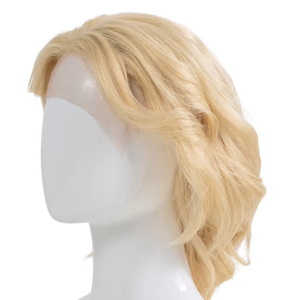 Perruque Marilyn Blonde Dorée Transparente pour <span class=keywords><strong>Cheveux</strong></span> Humains, Base 4x4 Skin Top, Sans Colle, Respirante, <span class=keywords><strong>Cheveux</strong></span> Remy Ondulés pour Volume - Product Image 1