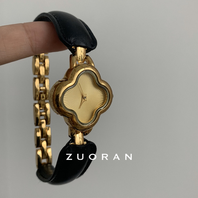 Vintage Quartz Watch Four-leaf Clover Leather Bracelet Style Fashionable Simple and Trendy Womens Quartz Watch M03 Wholesale