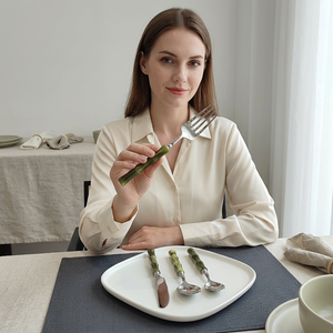 Juego de Cuchillos para Queso con Mango de Resina, Hojas de Acero Inoxidable, Duraderos, Aptos para Lavavajillas, Aptos para Microondas, Aptos para Alimentos, Herramientas para Queso Hechas a Mano - Product Image 1