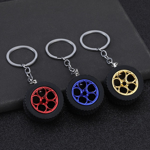 Llavero <span class=keywords><strong>de</strong></span> Llanta <span class=keywords><strong>de</strong></span> Coche - Neumático <span class=keywords><strong>de</strong></span> Goma con Diseño <span class=keywords><strong>de</strong></span> Rayos <span class=keywords><strong>de</strong></span> Aleación para Entusiastas <span class=keywords><strong>de</strong></span> Automóviles, Adornos para Bolsos y Accesorios para Llaves <span class=keywords><strong>de</strong></span> Coche - Product Image 1