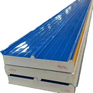 Rekabetçi fiyat 50mm PU İzoleli sandviç çatı kaplama panelleri/levhalar çatı sandviç panel