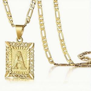 Collar con Colgante Cuadrado de Letra Personalizado Unisex de Aleación de Zinc Dorado con Cadenas - Joyería de Diseño de Alta Gama - Product Image 4