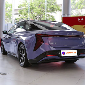 Hongqi EH7, Sedán Eléctrico de Lujo de Alto Rendimiento, 5 Puertas, 5 Asientos, Alta Velocidad, Ahora Disponible para Adultos, en Stock - Product Image 4