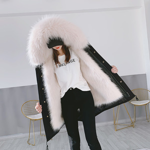 Nuovo Cappotto con Cappuccio in Finta Pelliccia di Procione 2020 per Donne, Parka in Pelliccia di Volpe con Motivo a Quadri, Lungo Cappotto Invernale con Decorazione a Bottoni - Product Image 6