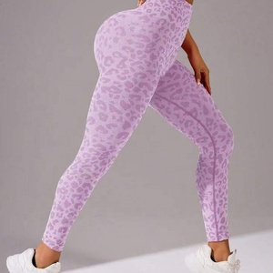 Nouvel Arrivage Leggings de Yoga Sans Couture Taille Haute pour Femme, Coupe Ajustée, Motif Léopard, Décolleté en V Profond à la Taille, Tendance pour l'Entraînement - Product Image 2