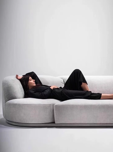 Sofá giratorio de terciopelo de lujo para sala de estar moderna - Product Image 3