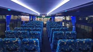 Nuovo Autobus Consigliato per Tour Urbani di Lusso da 72 Posti con Finestrini Scorrevoli, Motore Diesel, Modello LCK6128 in Vendita - Product Image 6