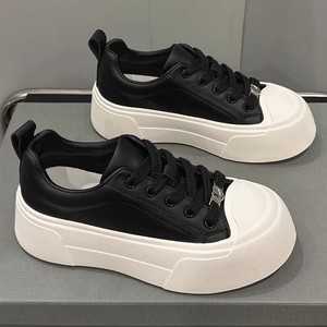 Spring 2026 new style versatile platform trendy casual shoes, fashionable <b>low</b>-<b>cut</b> lace-up white shoes trend - Product Image 5