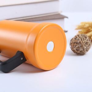 Chopes à bière personnalisées de haute qualité à double paroi sous vide en acier inoxydable 304 avec couvercle et poignée - Product Image 5