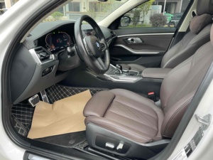 <span class=keywords><strong>BMW</strong></span> <span class=keywords><strong>Serie</strong></span> <span class=keywords><strong>3</strong></span> 2022 320Li M Sport Package Usata, Berlina di Lusso di Medie <span class=keywords><strong>Dimensioni</strong></span> per Esportazione Globale, Auto di Seconda Mano - Product Image 3
