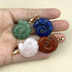 Pendentifs en coquille sculptée en forme de <span class=keywords><strong>trompette</strong></span>, plaqués or, en zircon et pierres précieuses naturelles, amazonite, escargot de mer, vente en gros, pour cadeau d'amis, bijoux DIY - Product Image 3