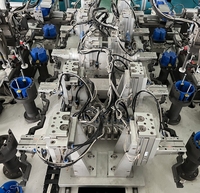 Machine de serrage de vis à quatre axes entièrement automatique avec moteur PLC, certifiée CE, pour l'assemblage de boîtes de jonction, équipement industriel