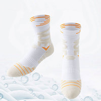 Usine directe en gros hommes Polyester sport Tube chaussettes Voe motif haut équipage été tricoté techniques d'impression