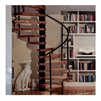 Escalier droit industriel à monopoteau avec rampe en verre, marches en bois, pour appartement moderne, escalier intérieur de hall