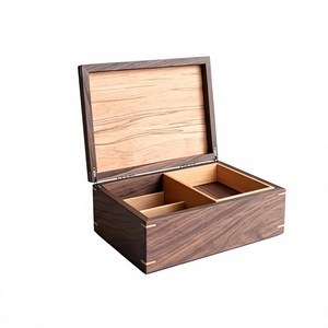 Caja Organizadora de Joyas de Madera Moderna, Ecológica y Hecha a Mano, con Soporte para Anillos y 1 Capa de Almacenamiento (182x128x85mm) - Product Image 4
