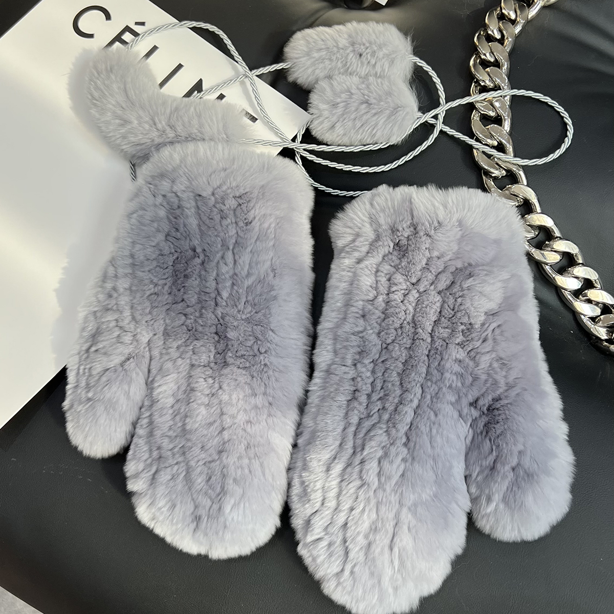 One size fits all - gray