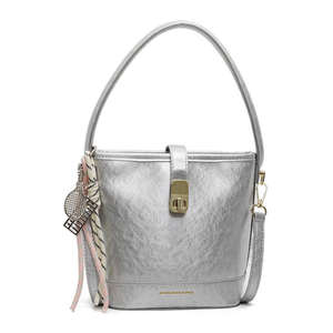 2026 new minimalist casual bucket bag with fashionable temperament crossbody bag - Product Image 4